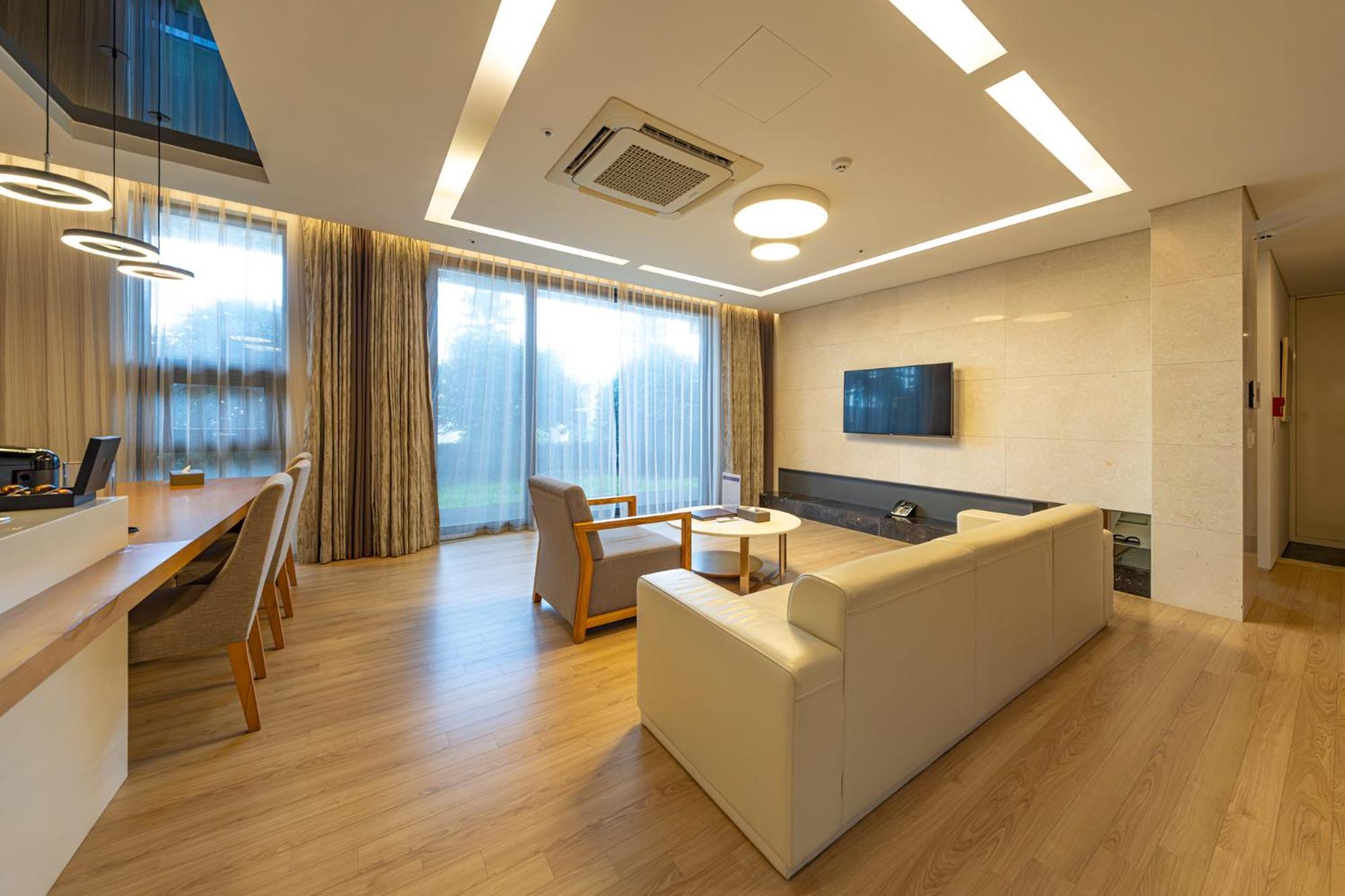 Velum Resort Seogwipo Luaran gambar